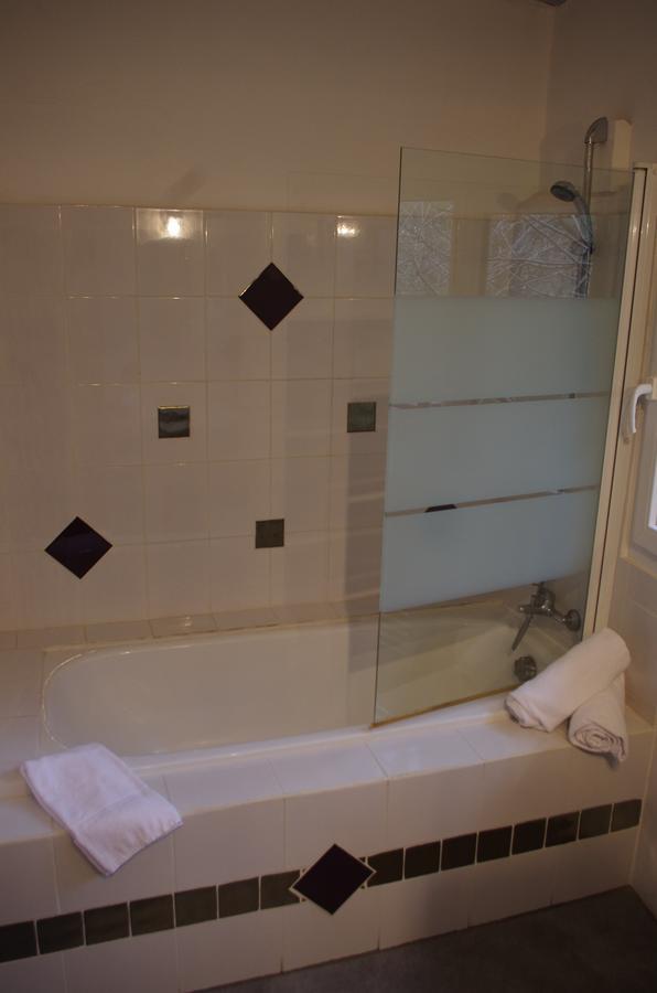 Lou Cigaloun Hotel Saint-Antonin-du-Var Kültér fotó