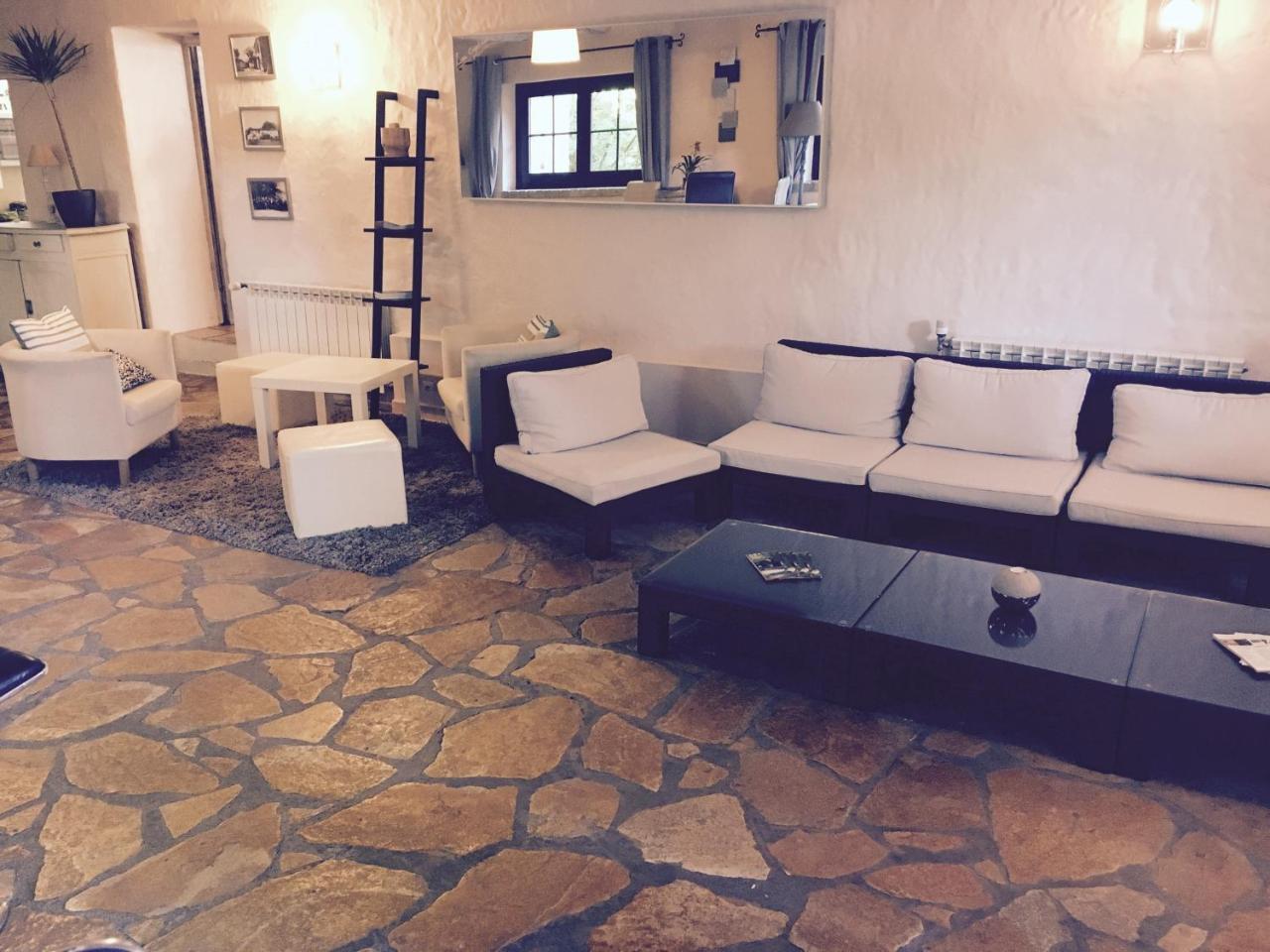 Lou Cigaloun Hotel Saint-Antonin-du-Var Kültér fotó